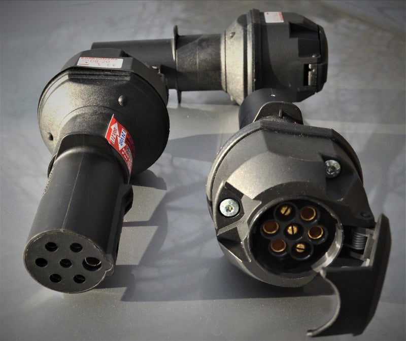 Spannungsreduzierer 24V 7pol N - LKW Dose auf 12V 7pol Stecker 1018007